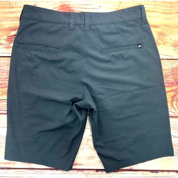 Travis Mathew Mens Lightweight Gray Performance Golf Shorts 30 - Picture 2 of 5